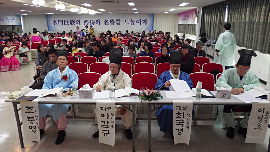 더블클릭을 하시면 이미지를 수정할 수 있습니다