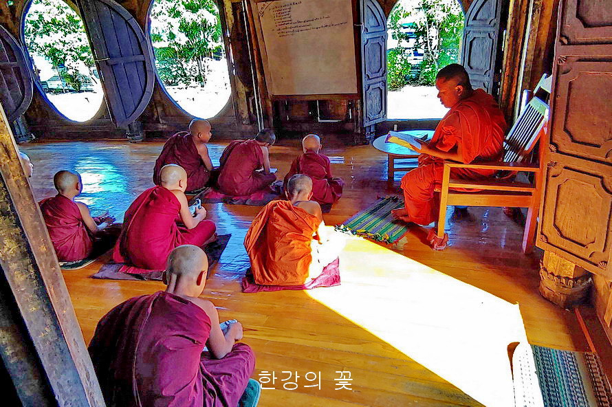 쉐양삐 수도원(Shwe Yan Pyay Monasstery)-1