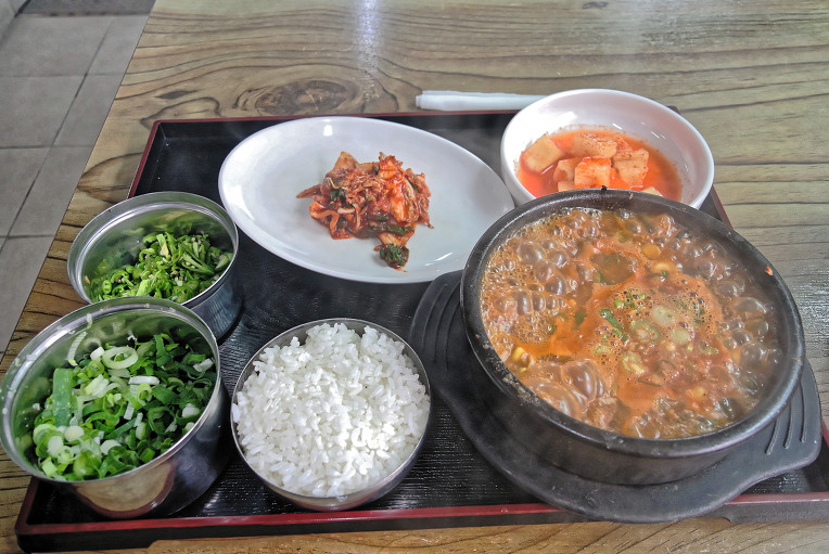 일요맛집투어 : 이천 맛집 - 장지리 가마솥 해장국