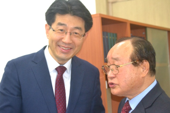 더블클릭을 하시면 이미지를 수정할 수 있습니다